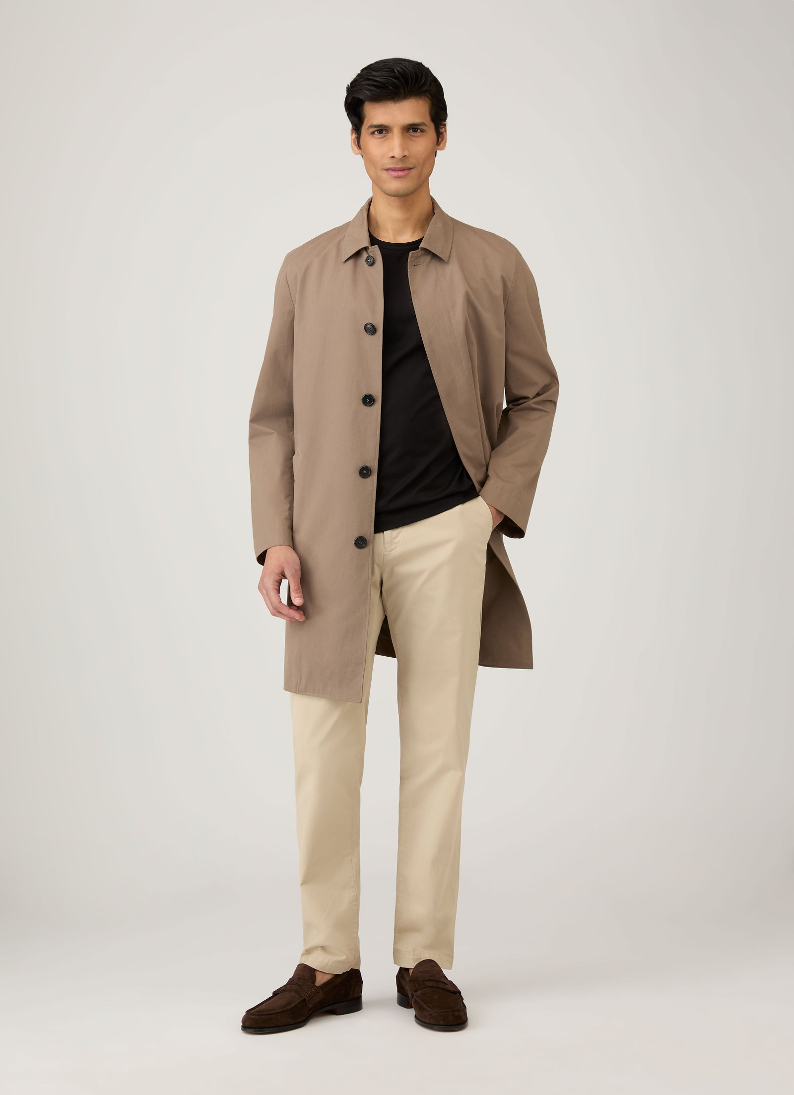 Men's Classic T-shirt in Black - Image 3