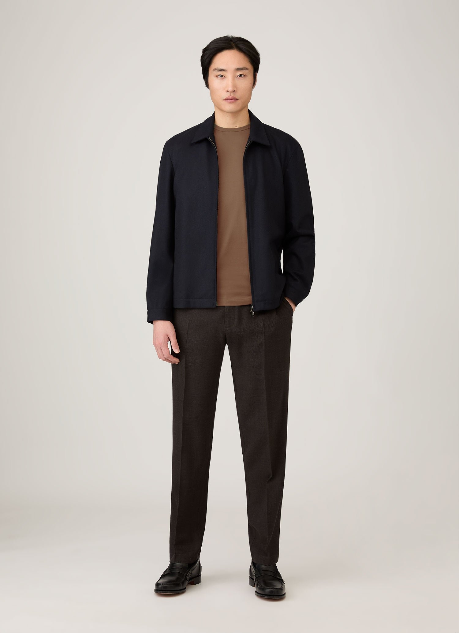 Men's Classic T-shirt in Bark - Image 3