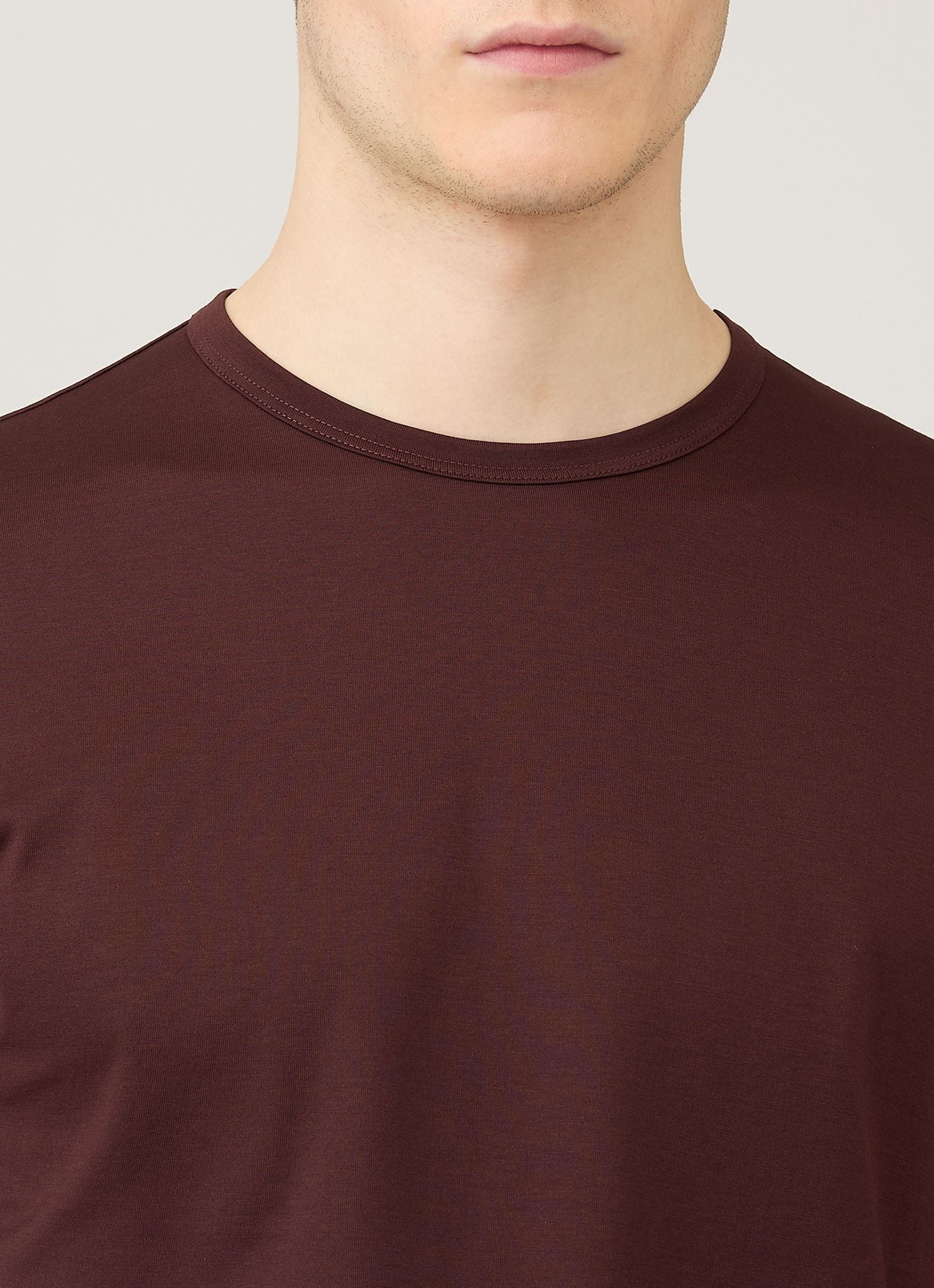 Men's Classic T-shirt in Bakelite - Image 6